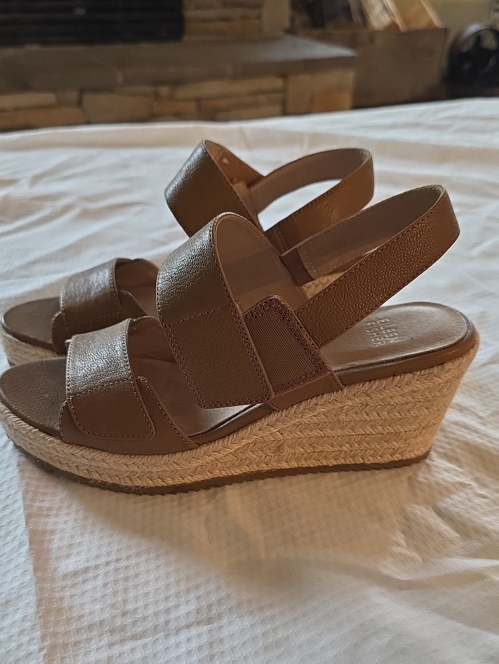 Gorgeous New EILEEN FISHER leather espadrille strappy wedges! 6.5
